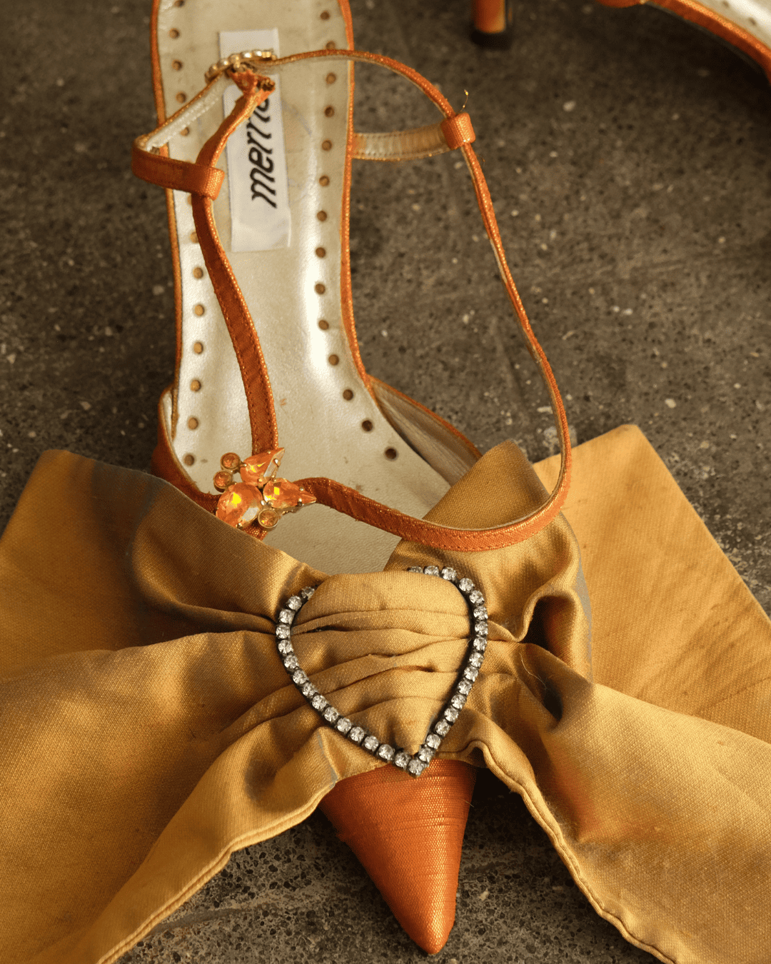 Merrfer - Orange Bow Heels