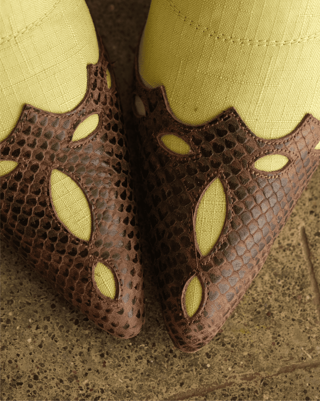 Western Affair - Cowgirl Mule Skivie Green