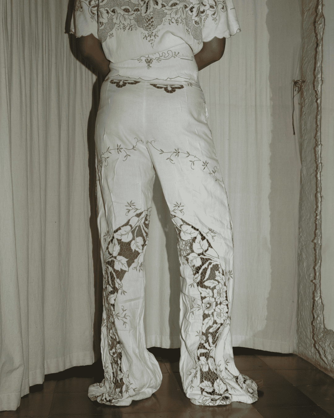 Béhen - Wet Pants