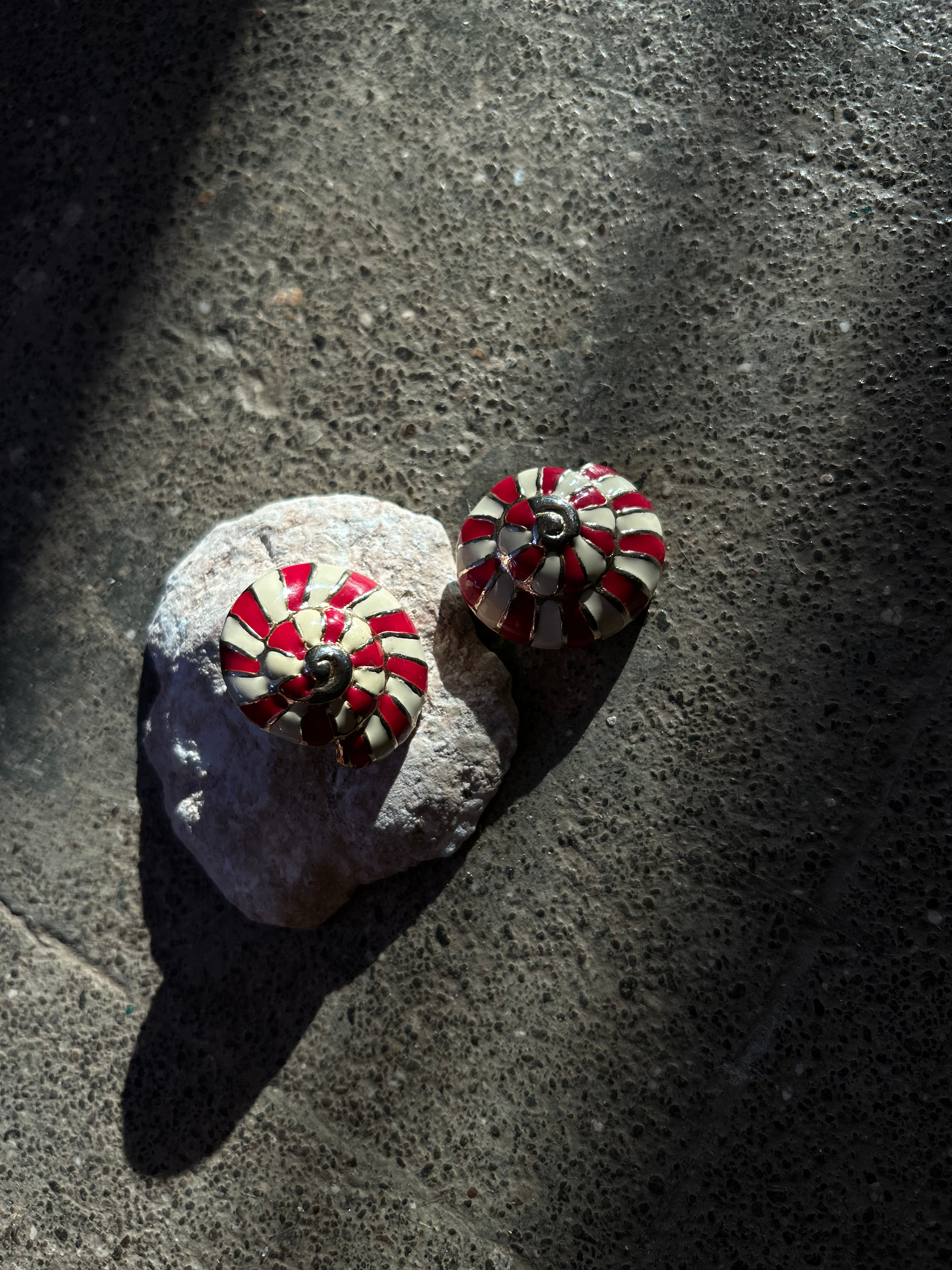 Vintage Shell Clip-on Earring