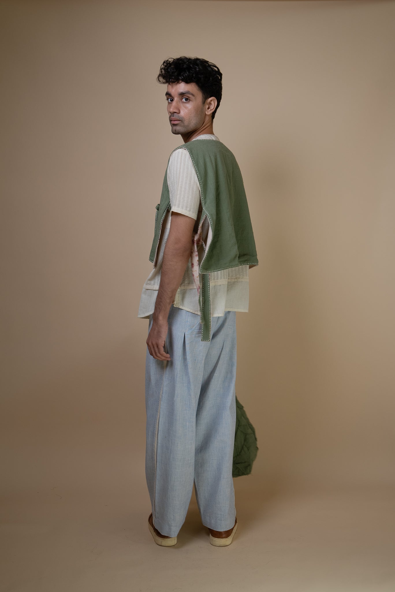 Lafaani - Meadows Unisex Reversible Bib