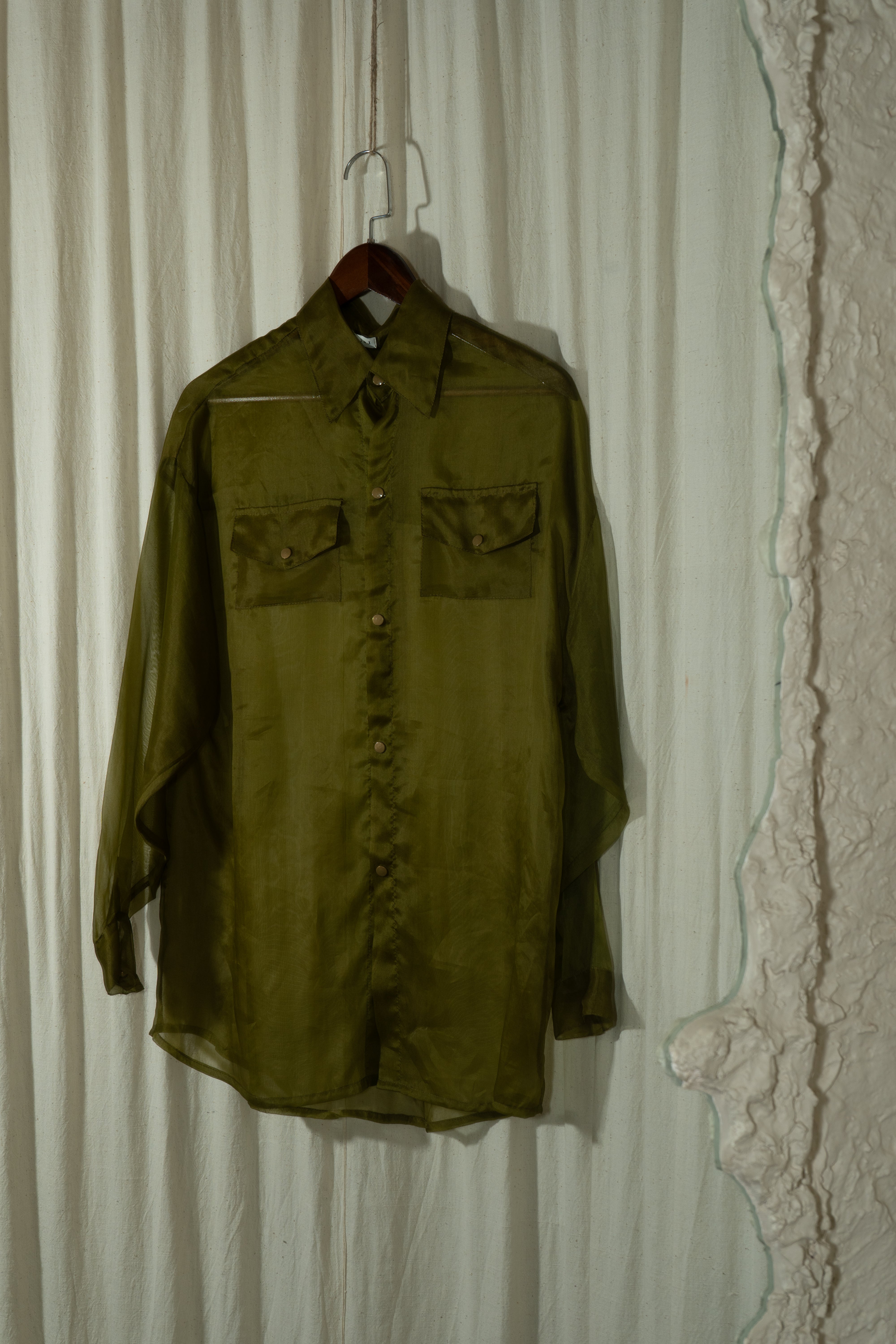 Loidi - Zielona prześwitująca koszula