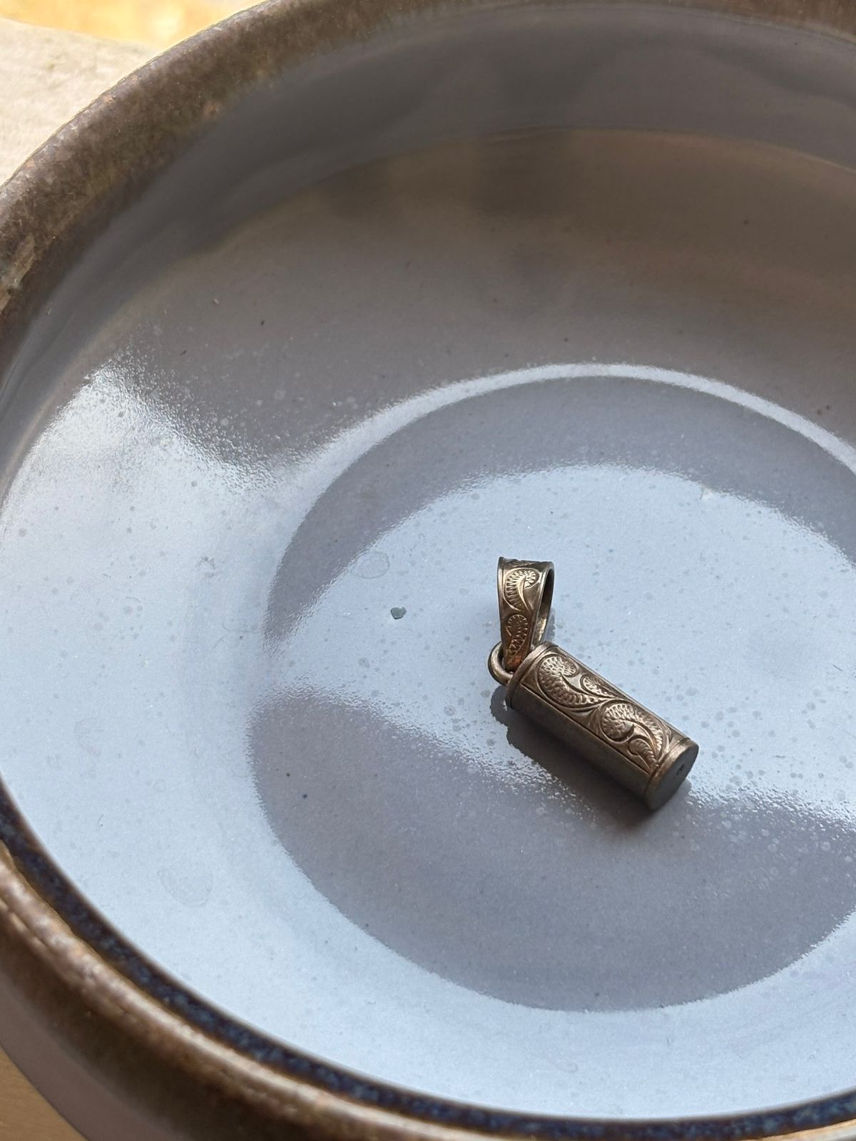 CYLINDER SILVER PENDANT