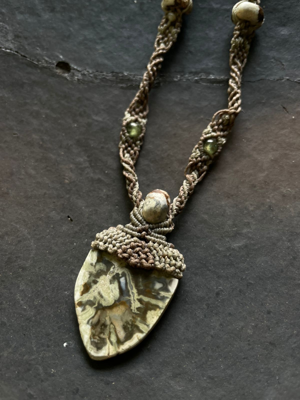 GYPSY - PETRIFIED WOOD STONE